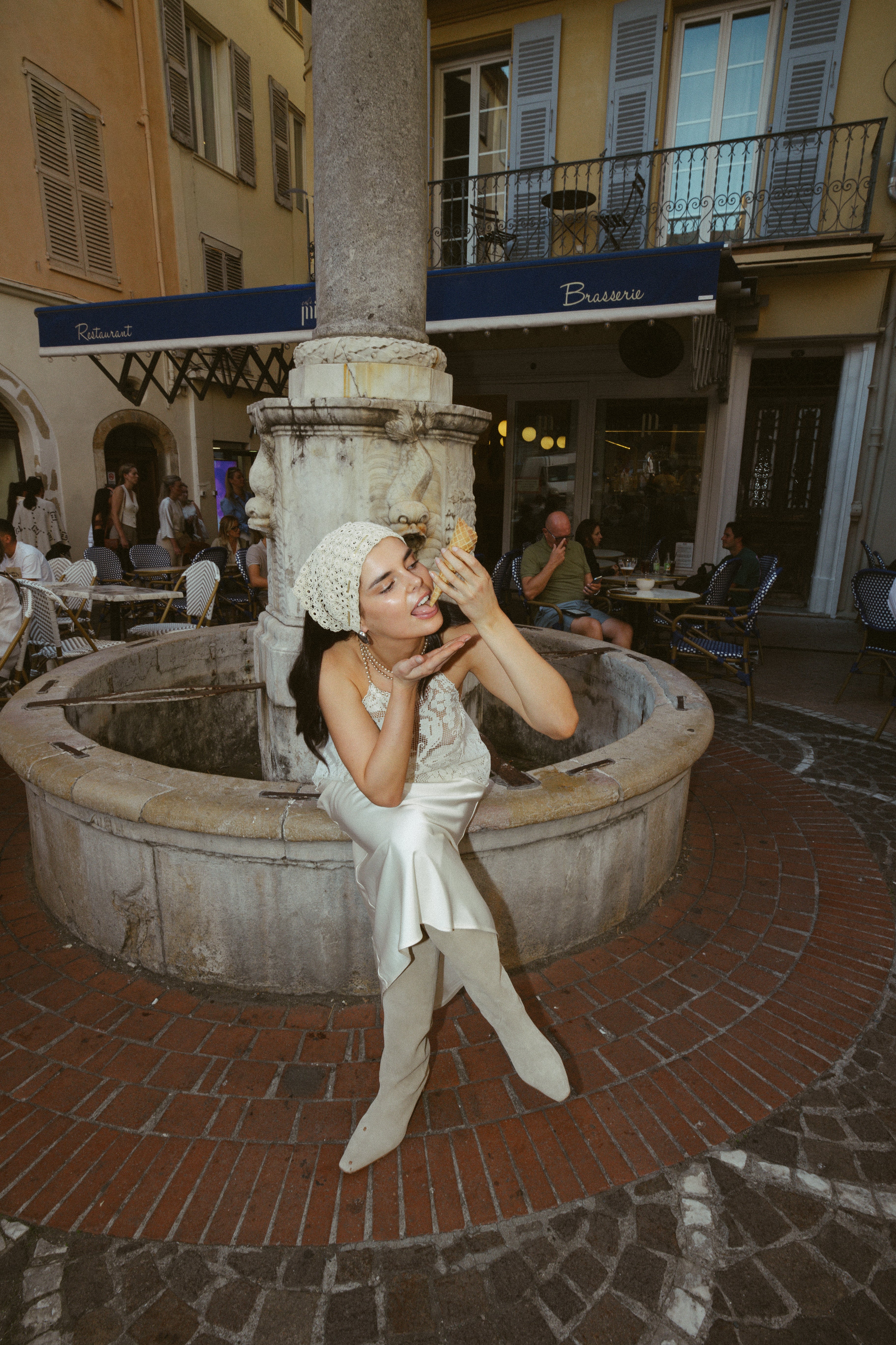 The Daisy Head Piece
