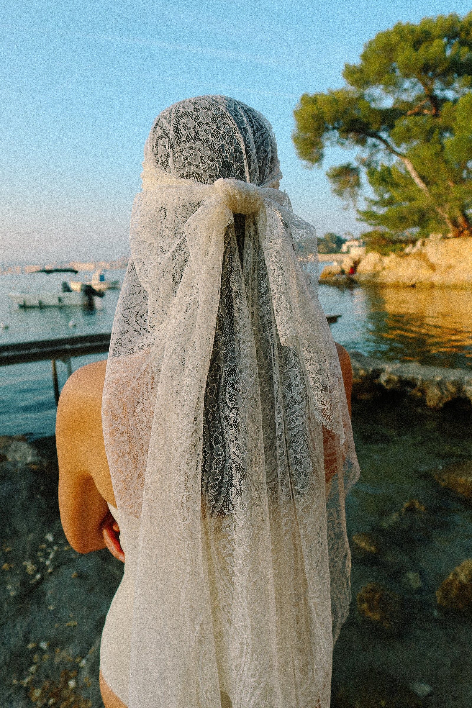Chantilly Lace Veil
